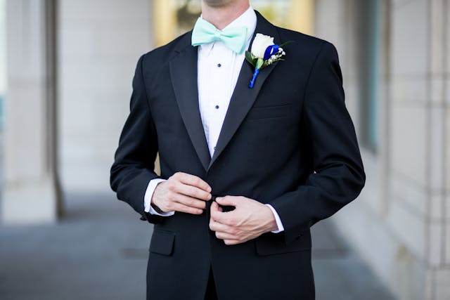 Best Tuxedos & Suit Colours for Weddings