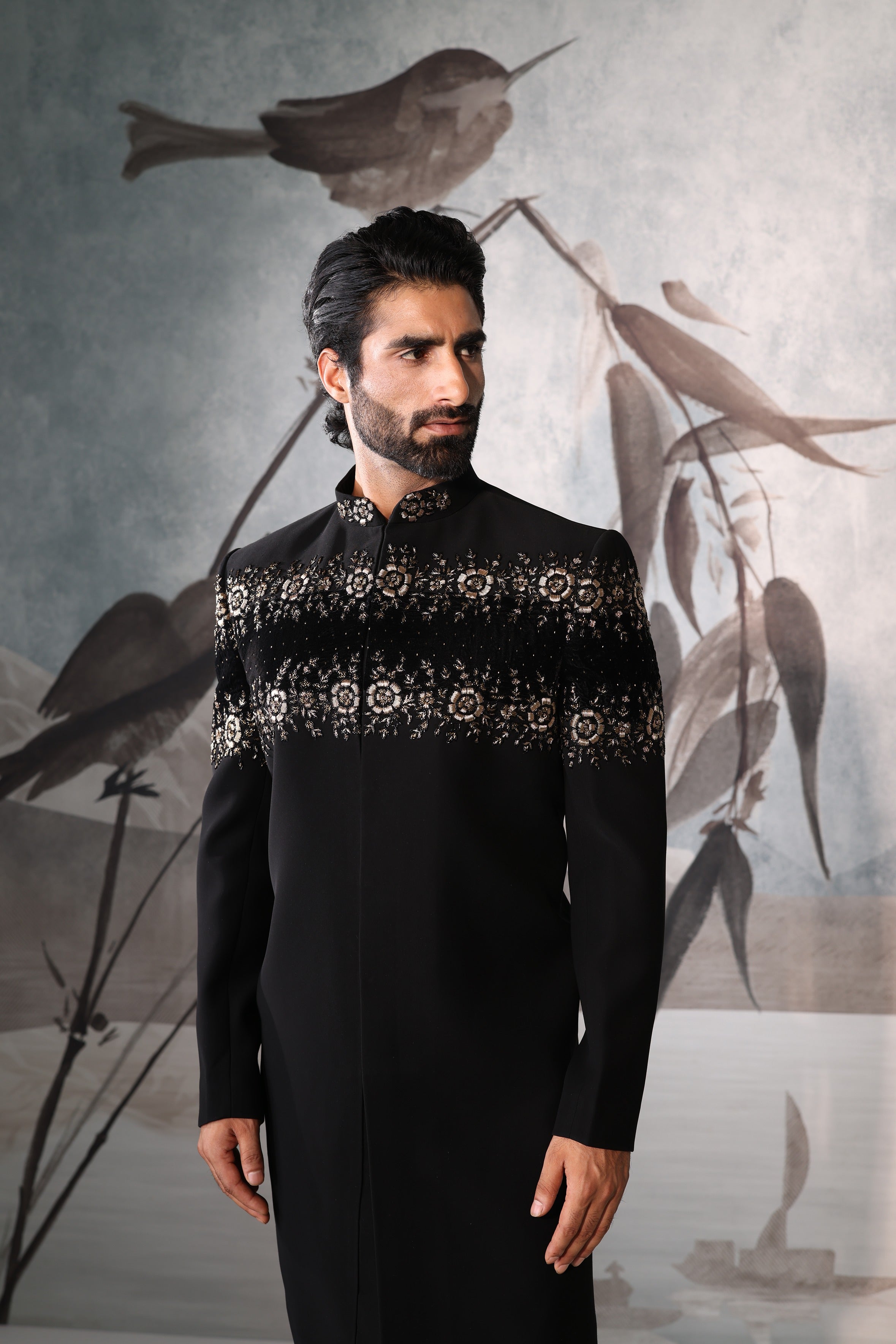 Black indowester with chest and shoulder embroidery with embroidery detailing stole