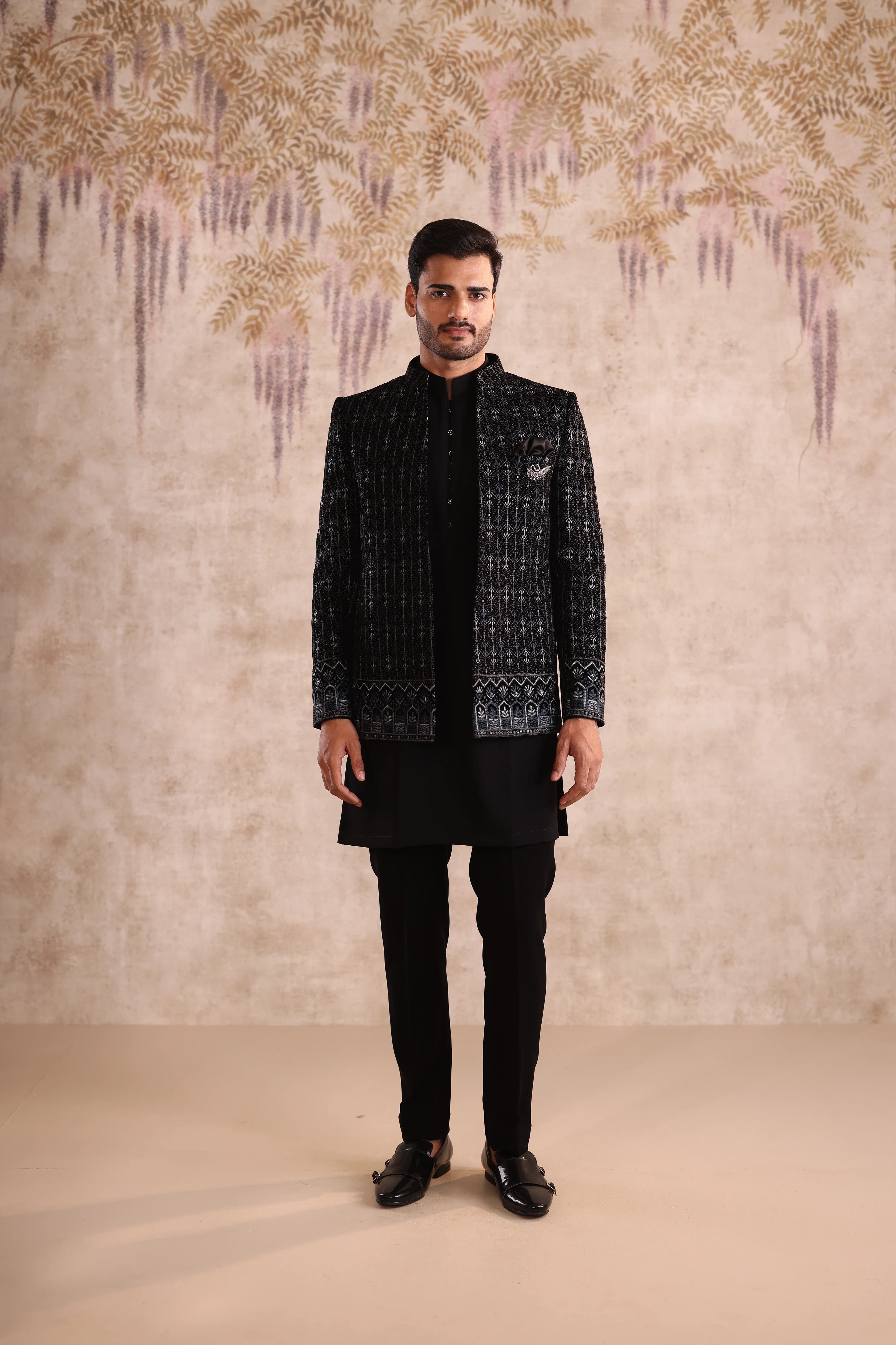 Black Jacquard Designer Men’s Suit