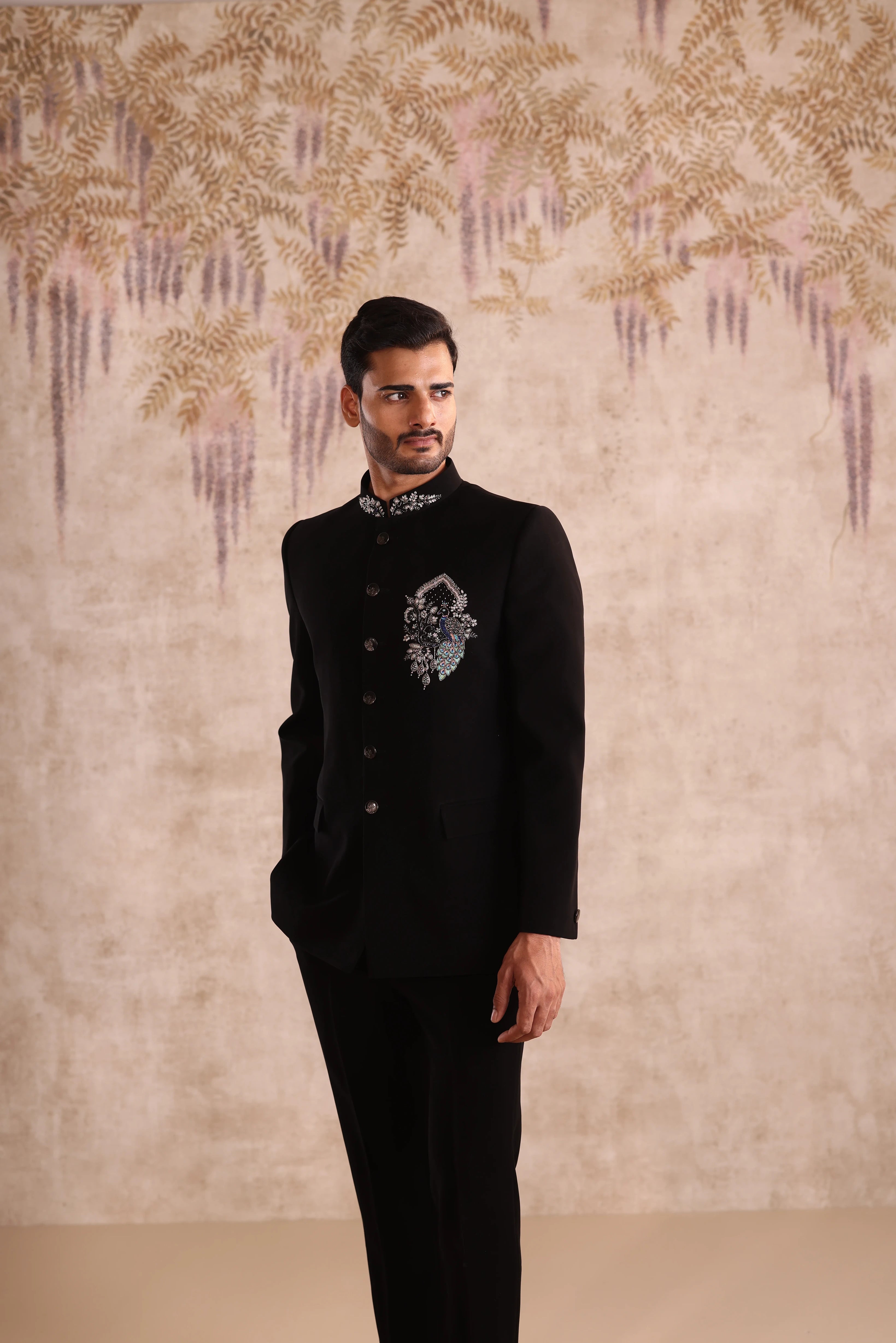 Black bandhgala with chest motif and collar embroidery