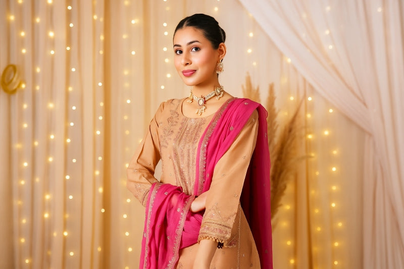 Celebrate Rakshabandhan in Style: Outfit Ideas for the NRI families in the USA, UK, Canada & UAE