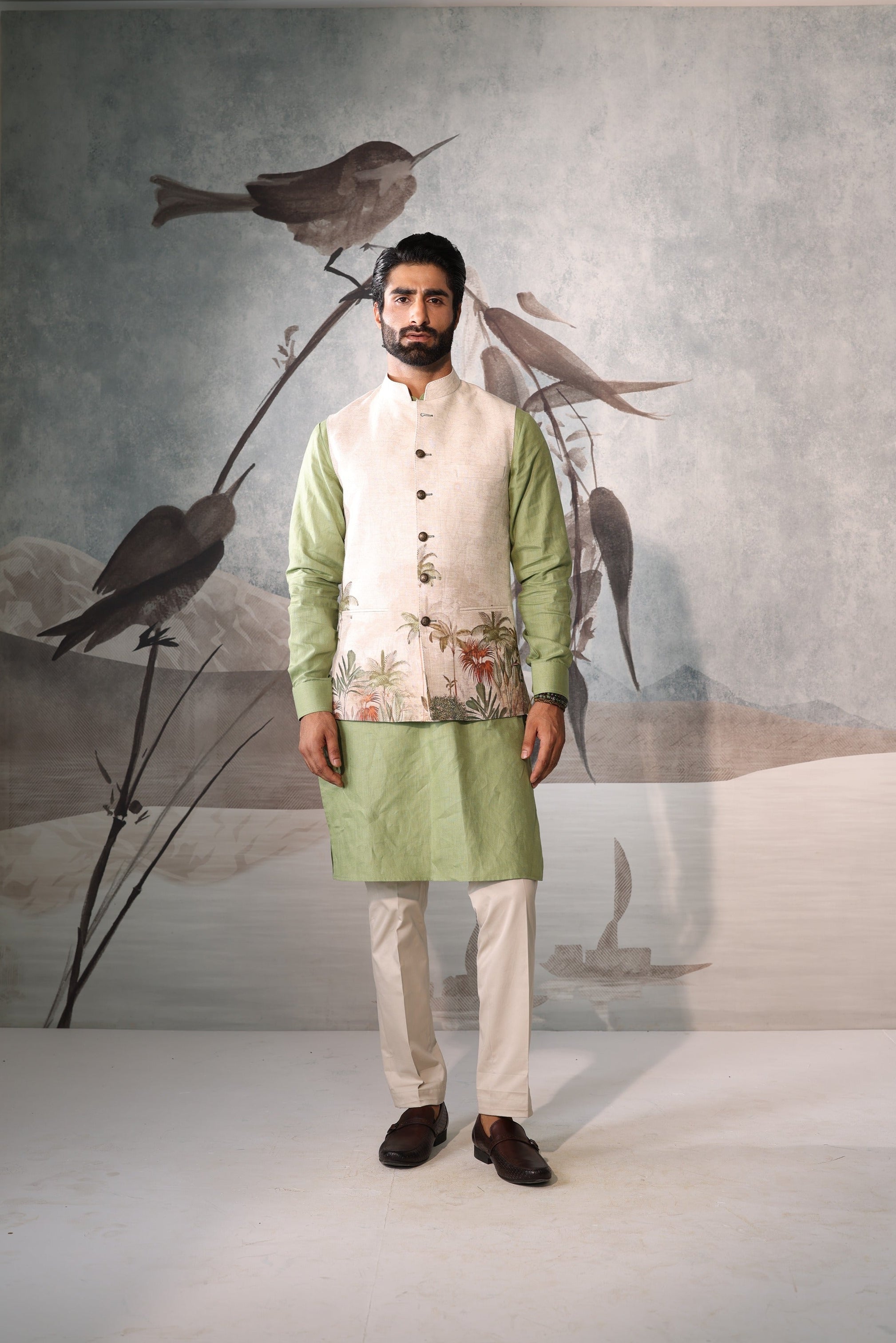 Linen sadri set with green kurta and floral design
