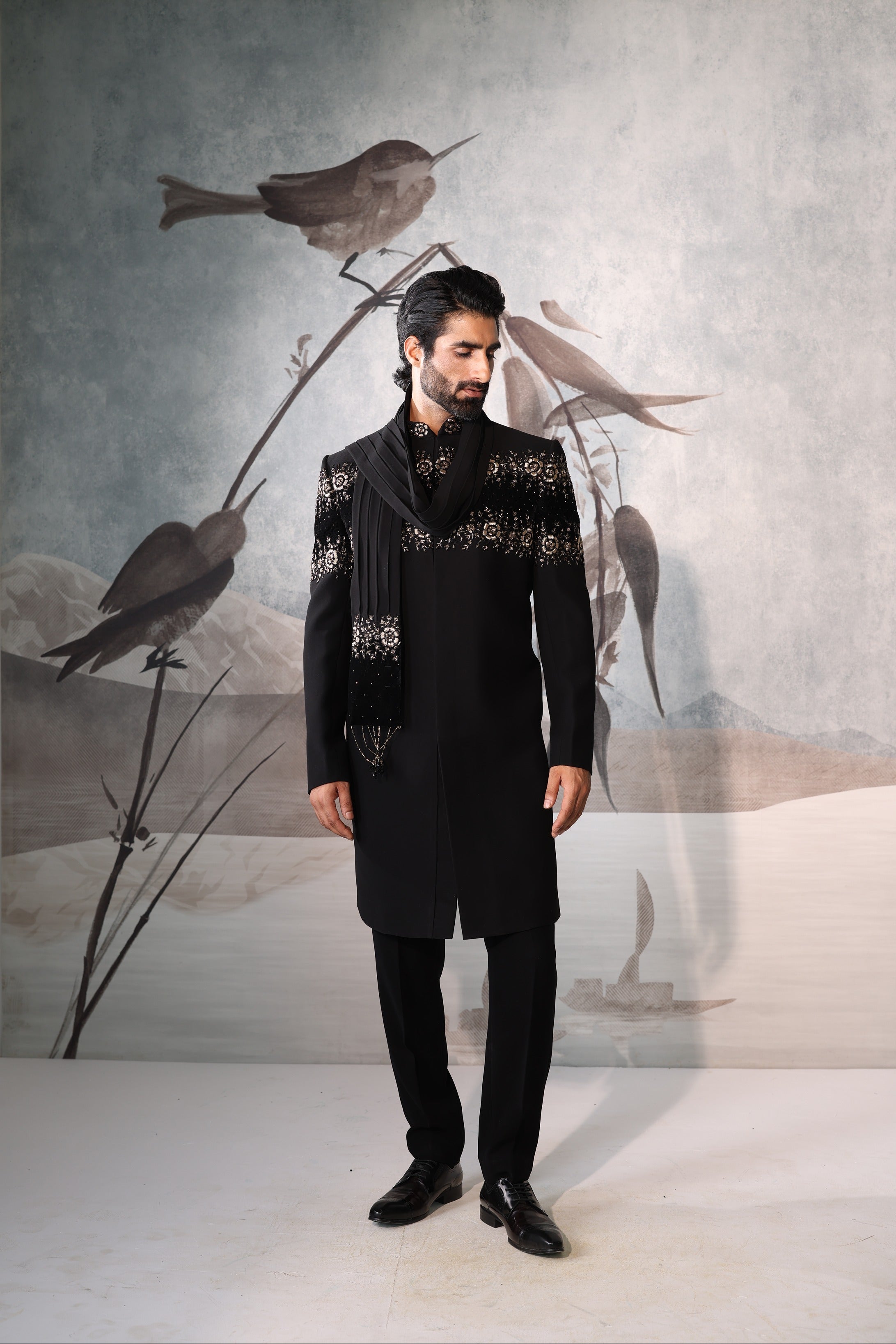 Black indowester with chest and shoulder embroidery with embroidery detailing stole