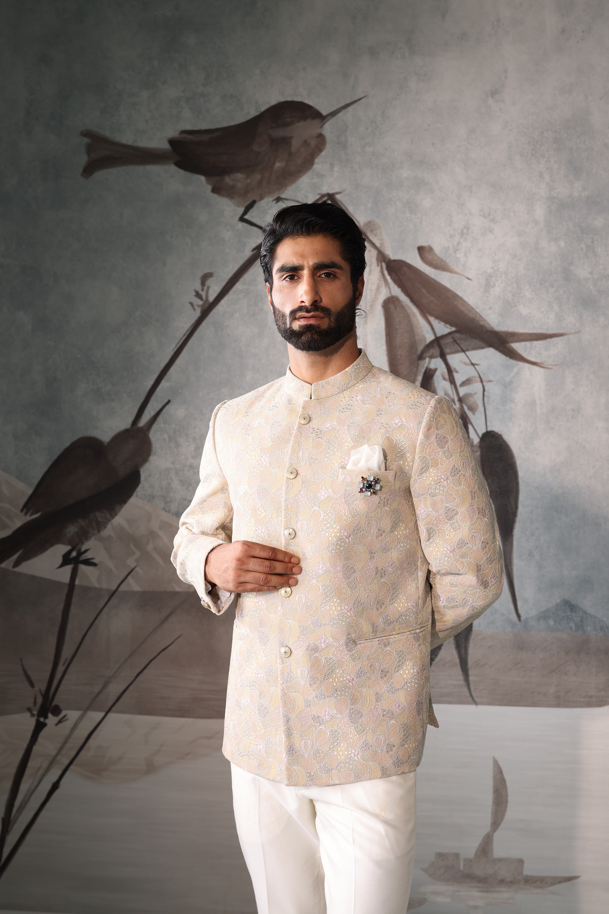 Ivory Leman colour bandgala