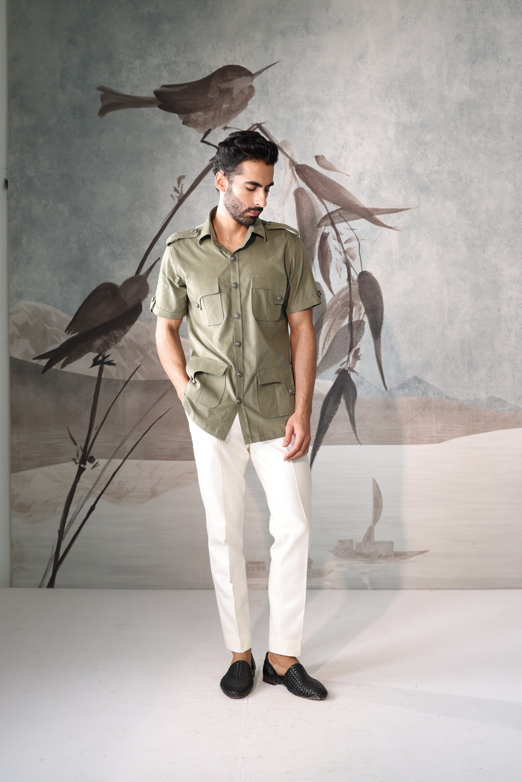 Plain shirt with patch pockets