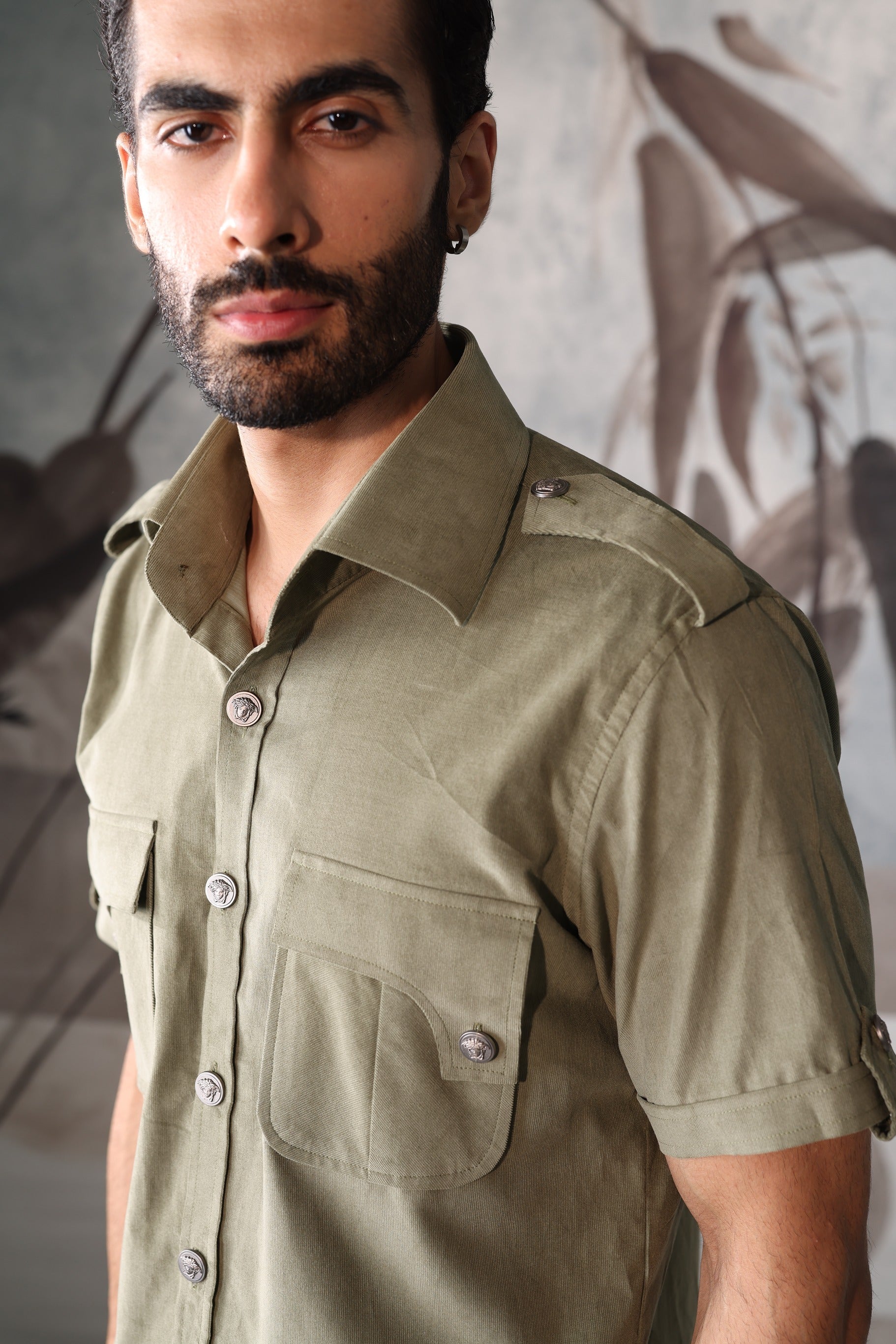 Plain shirt with patch pockets