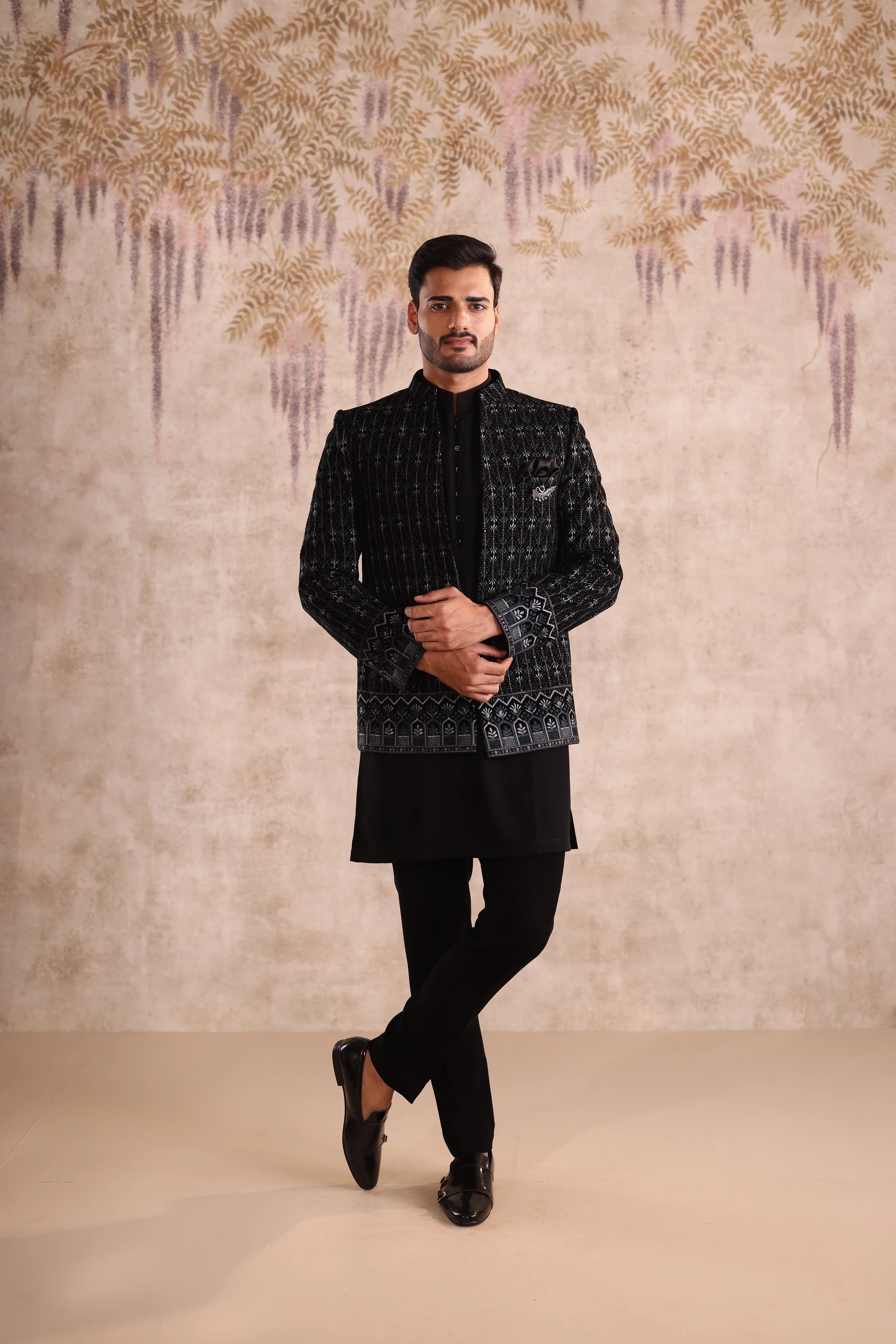 Black Jacquard Designer Men’s Suit