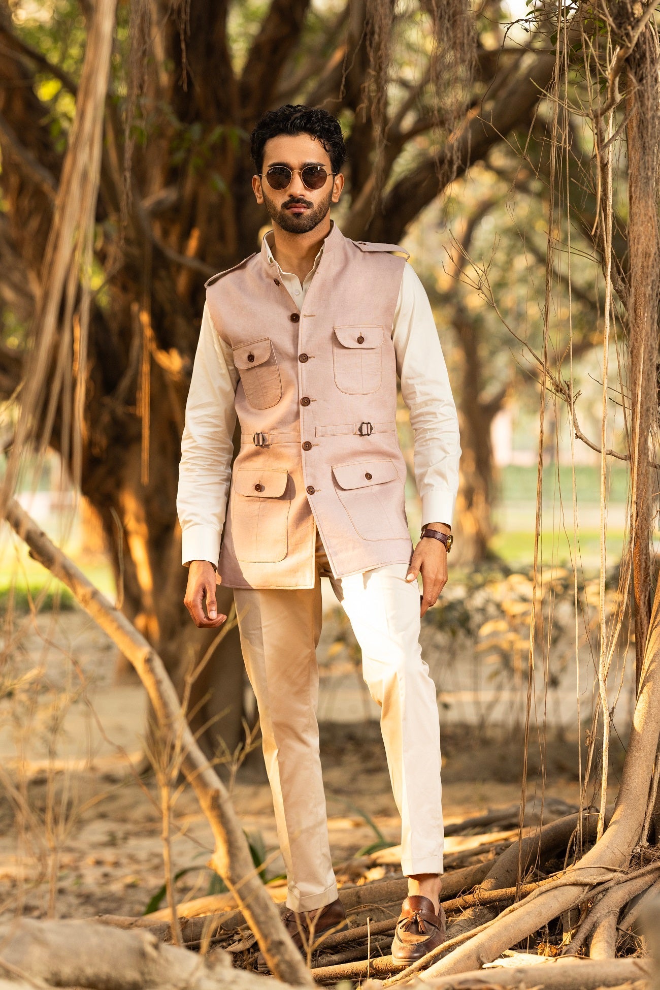 LIGHT PINK SADARI WITH SHOULDER FLAPS