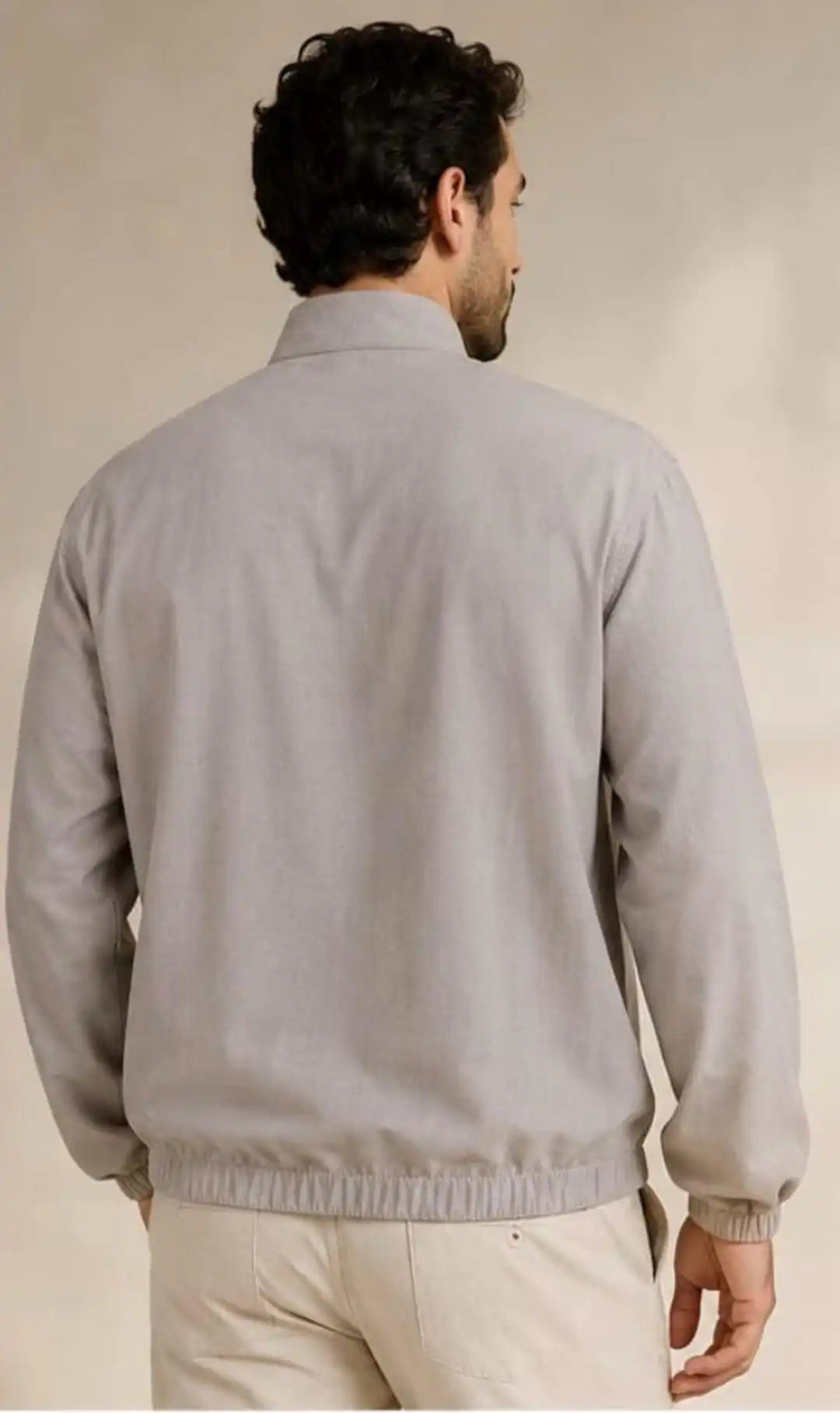 Grey linen shirt with Mandarin collar, wooden buttons and elasticated hem